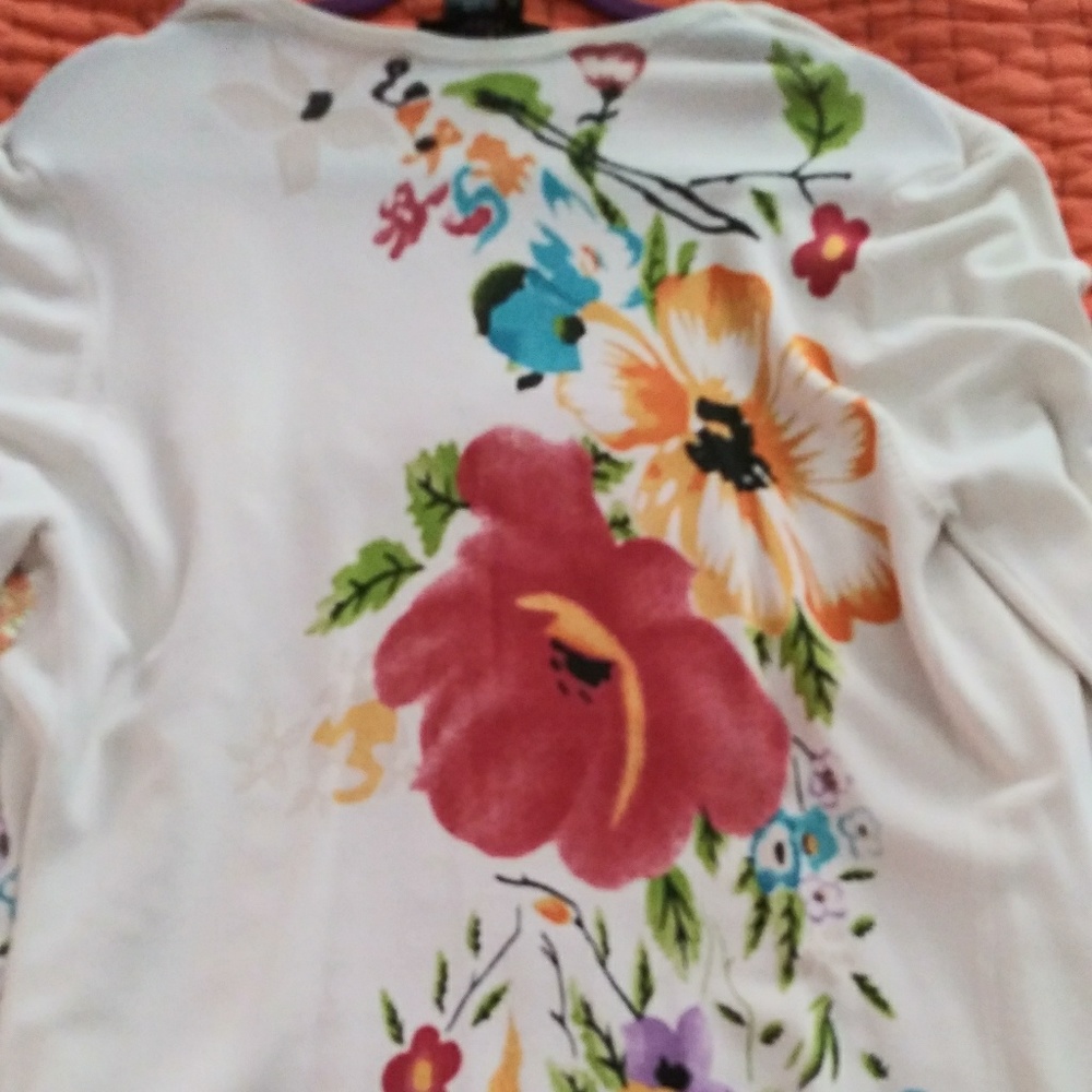 Light Sequined Floral Sweater